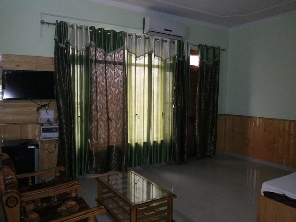 Himgiri Resort Nagchala Exterior foto
